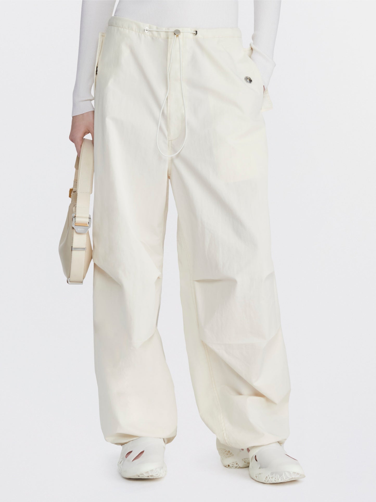 TOGGLE PARACHUTE PANTS